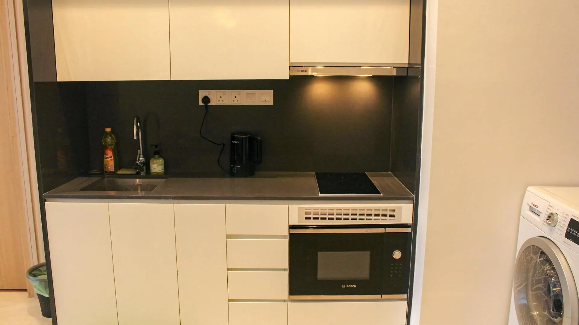 Deluxe Suite Klcc 吉隆坡 0*,  马来西亚